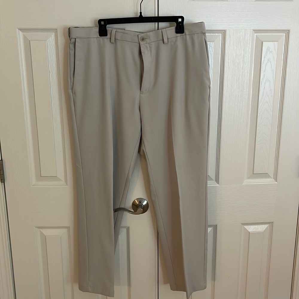 Haggar classic fit dress pants Kahki size 38 x 30